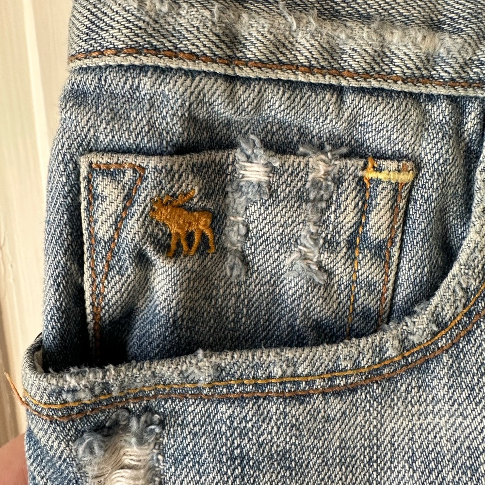 Vintage Y2K Abercrombie & Fitch Denim Skirt - Picture 2 of 6